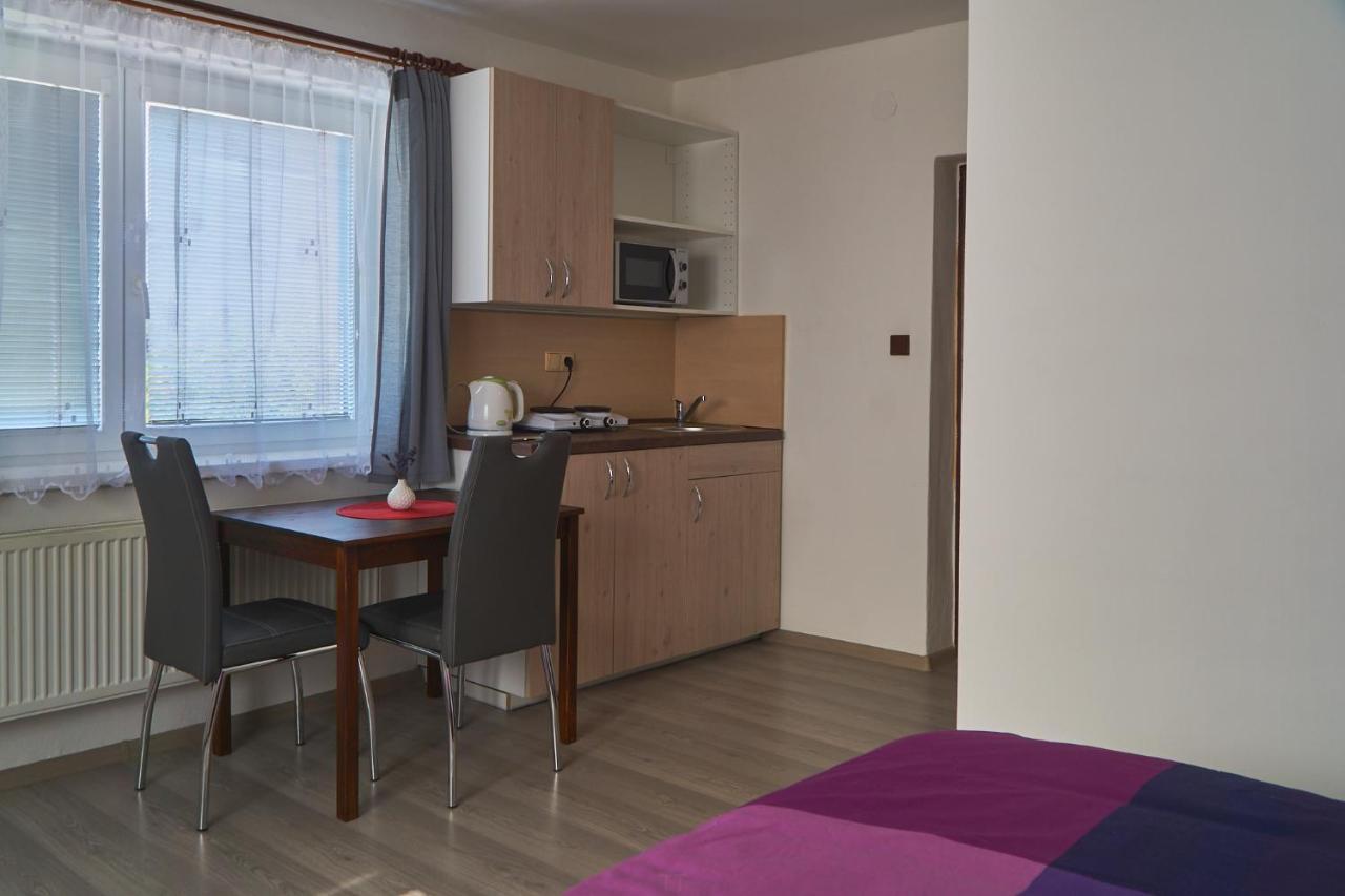 Apartmany Marjanka Jenisovice  Ngoại thất bức ảnh